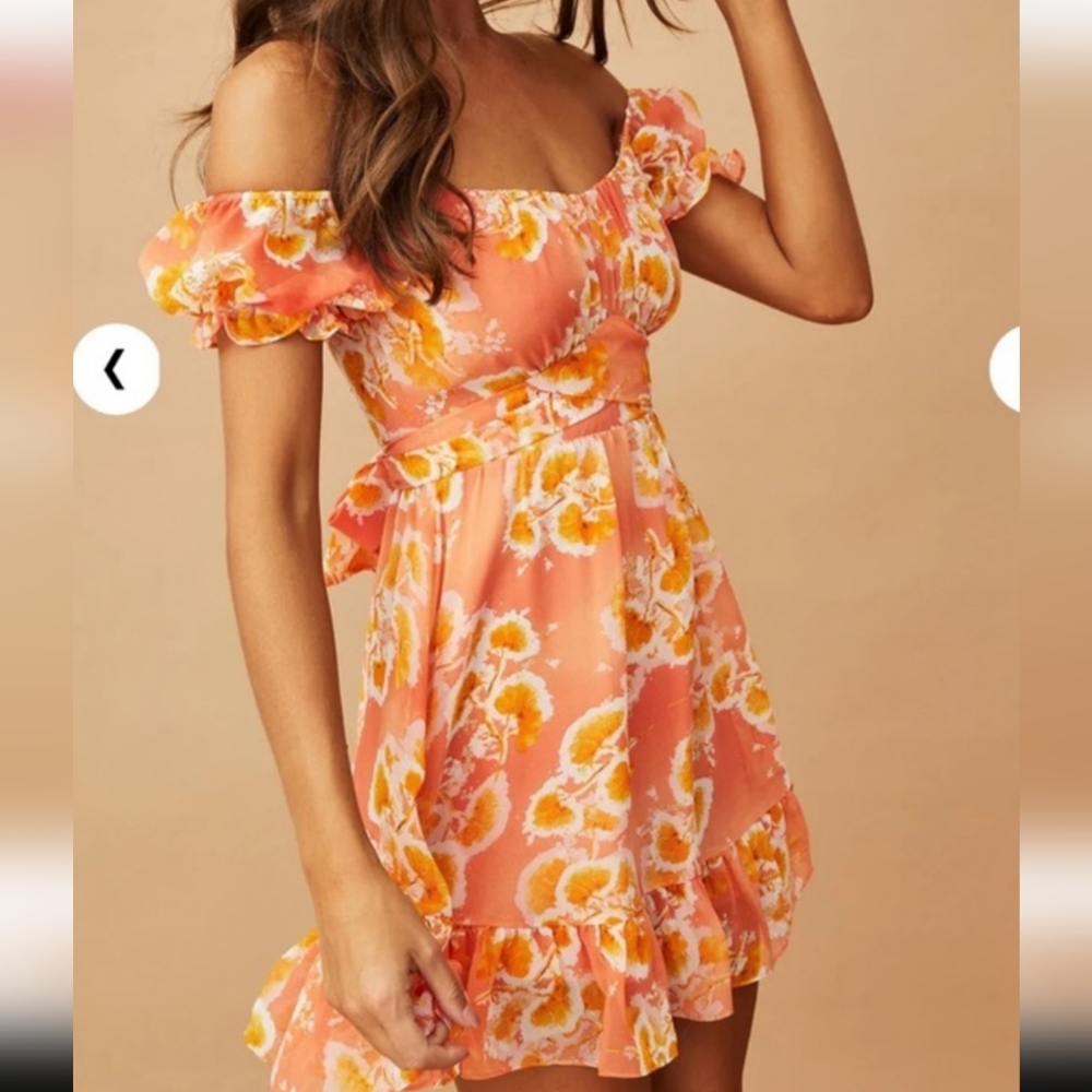 Cheeky Chic Tropic likes its hot dress